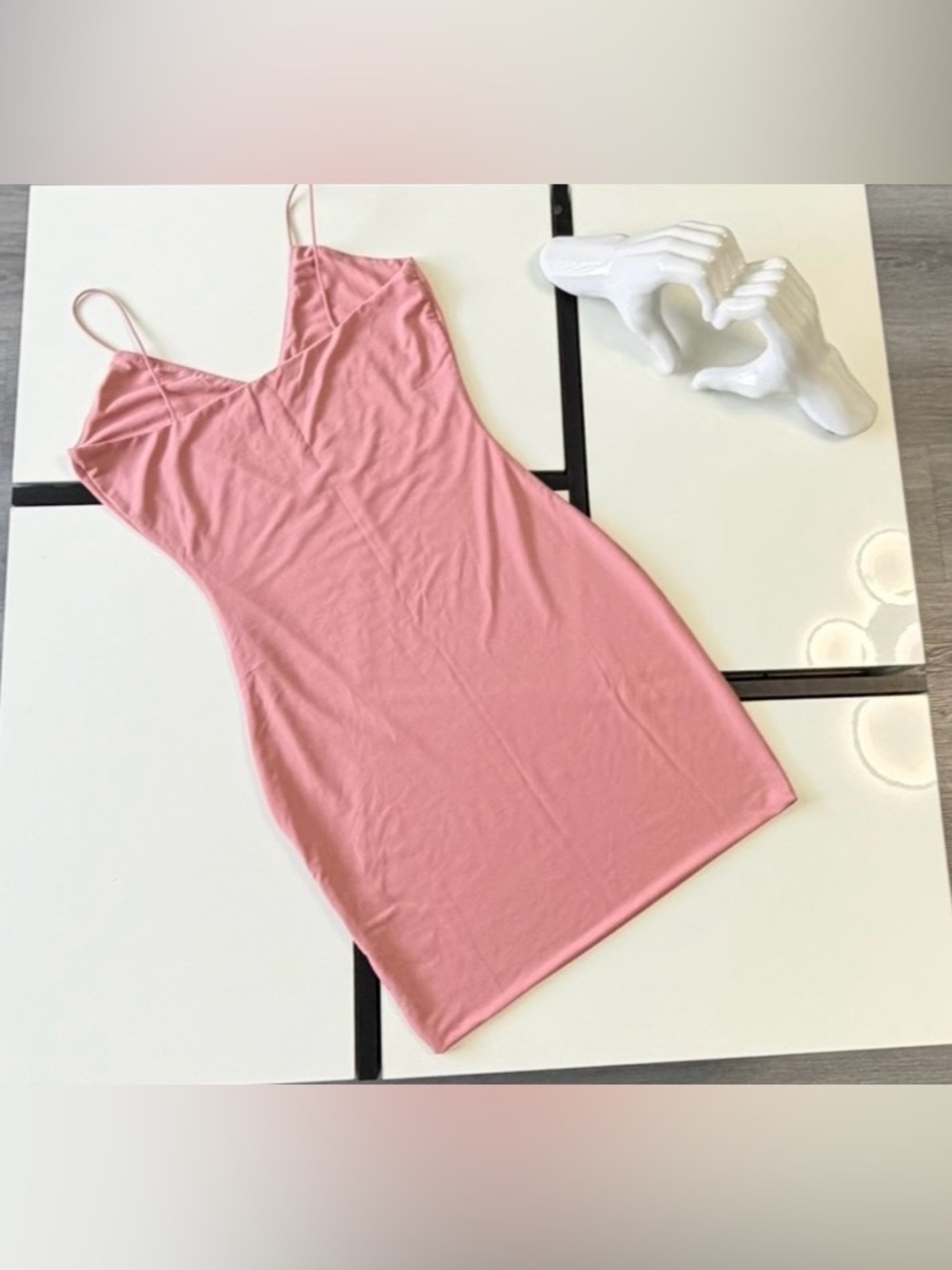Love Tree Pink V-Neck Bodycon Mini Dress - Size S / Small - Picture 2 of 9